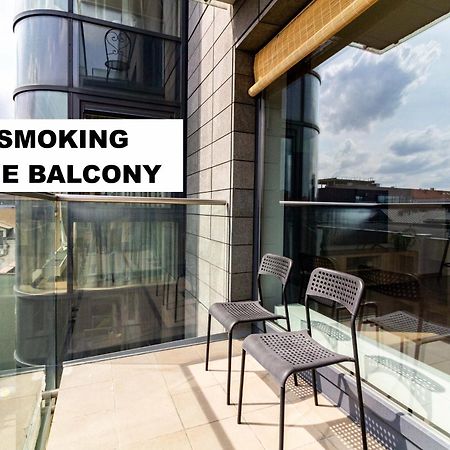 Cohost I Sunny Center Apt, Covered Parking, Balcony & Self Check-In คอนัส ภายนอก รูปภาพ