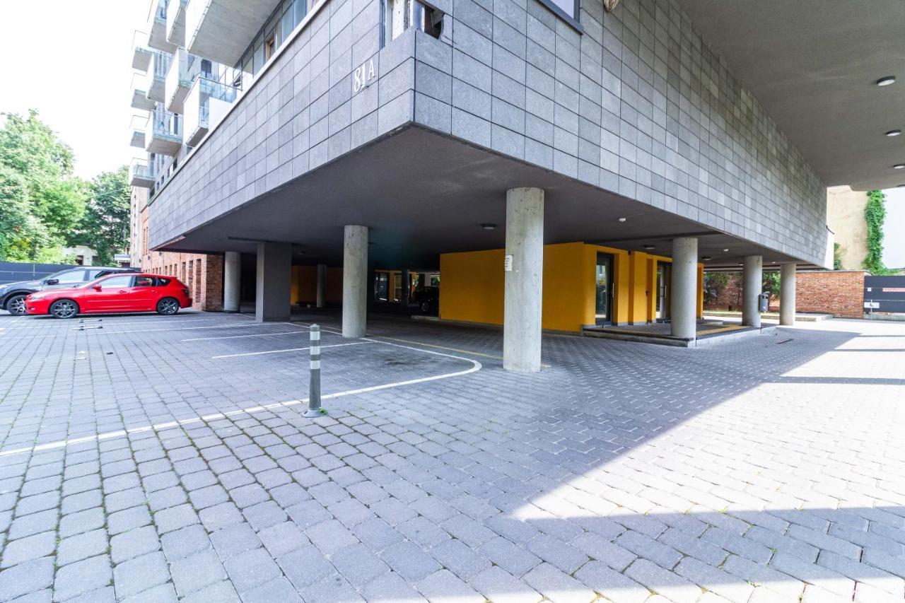 Cohost I Sunny Center Apt, Covered Parking, Balcony & Self Check-In คอนัส ภายนอก รูปภาพ