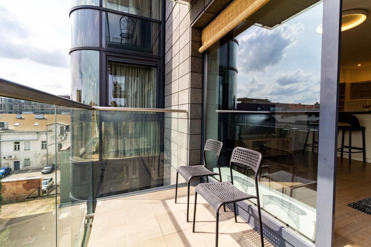 Cohost I Sunny Center Apt, Covered Parking, Balcony & Self Check-In คอนัส ภายนอก รูปภาพ