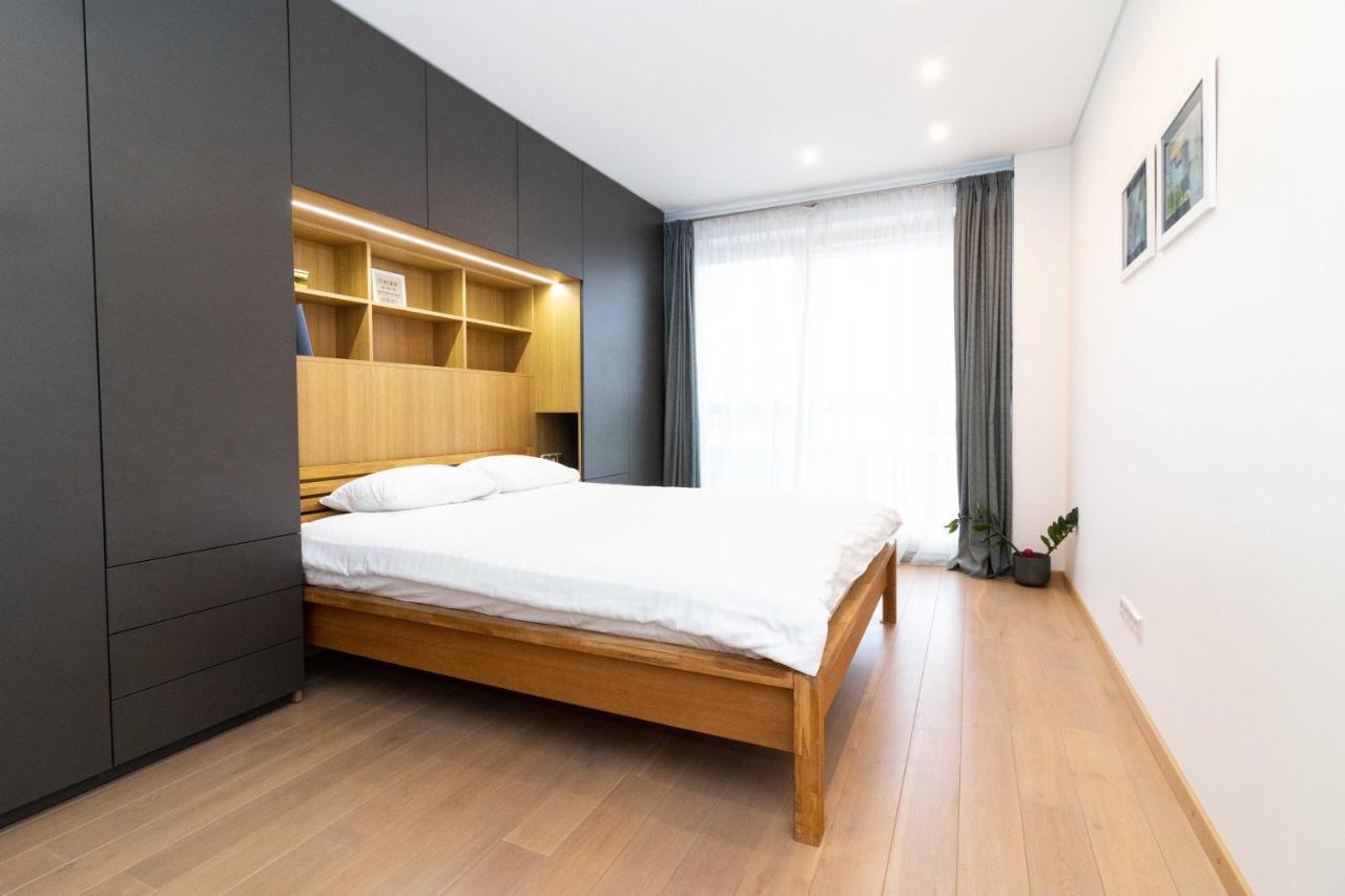 Cohost I Sunny Center Apt, Covered Parking, Balcony & Self Check-In คอนัส ภายนอก รูปภาพ