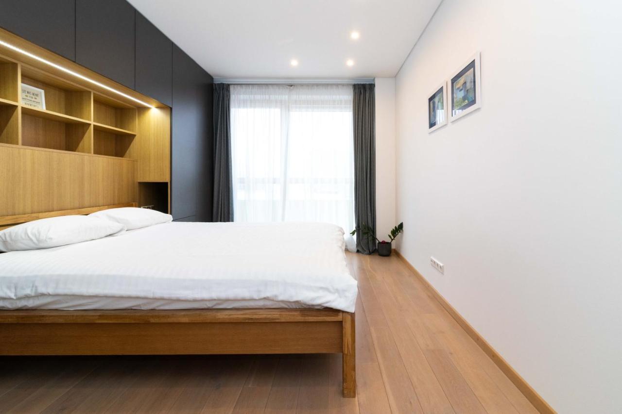 Cohost I Sunny Center Apt, Covered Parking, Balcony & Self Check-In คอนัส ภายนอก รูปภาพ