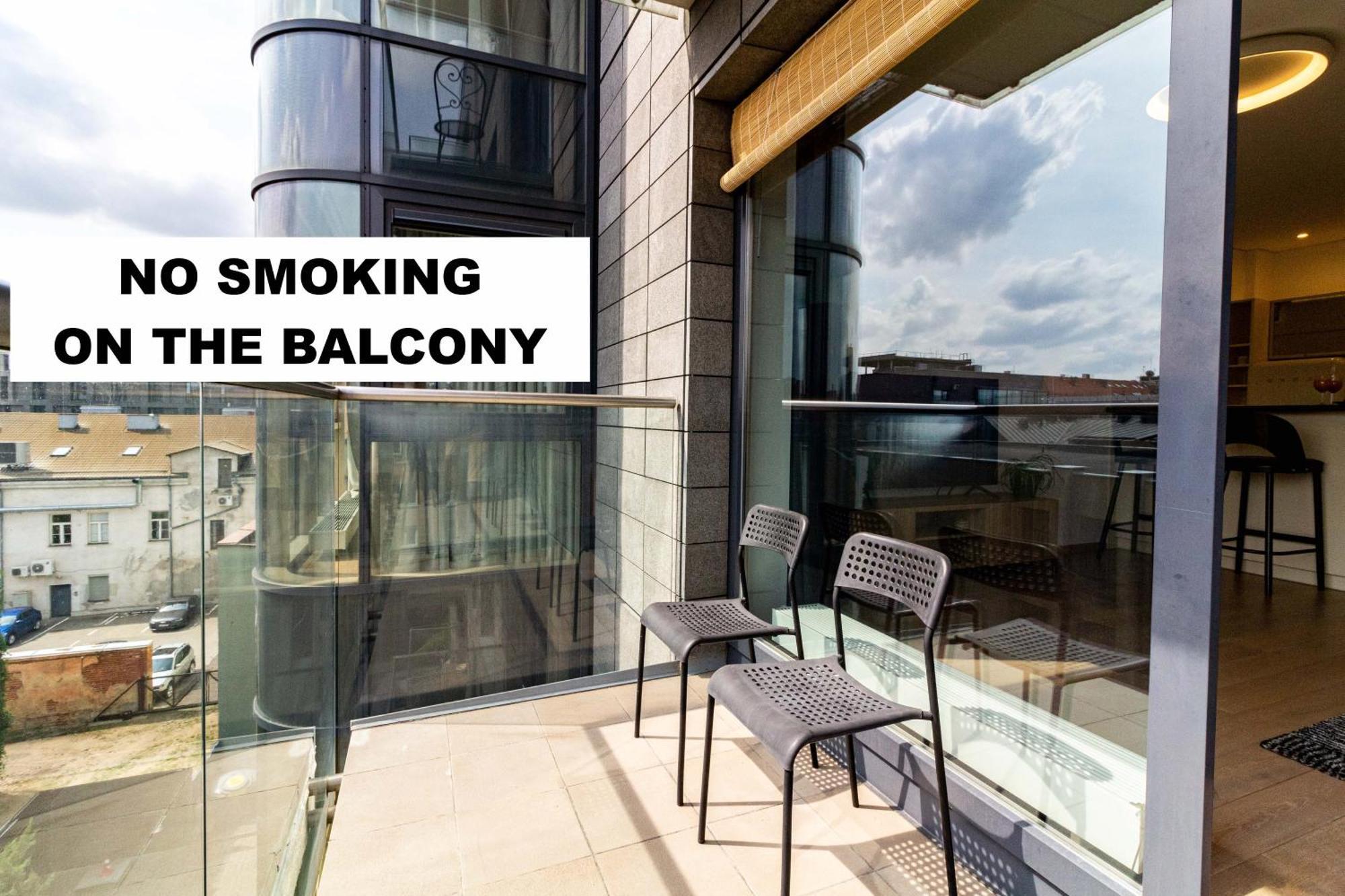 Cohost I Sunny Center Apt, Covered Parking, Balcony & Self Check-In คอนัส ภายนอก รูปภาพ